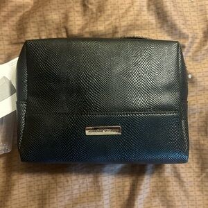 Adrienne Vittadini black largecosmetic bag